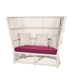 Καναπές  διθέσιος από φυσικό Rattan σε white wash απόχρωση. Δεν περιλαμβάνονται τα μαξιλάρια. Διάσταση προϊόντος: 165X85X135H