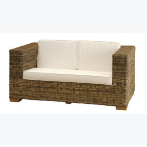 Καναπές διθέσιος από φυσικό Rattan. Σε καφέ χρώμα. Διάσταση προϊόντος: 160X95X72H