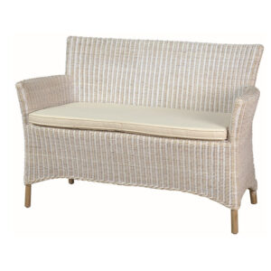 Καναπές διθέσιος HELLENA από φυσικό Rattan σε λευκό χρώμα με μαξιλάρι. Διάσταση προϊόντος: 120X50X89H