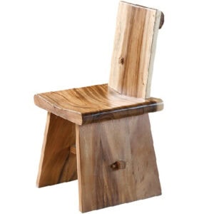 Καρέκλα από μασίφ ξύλο suar σε φυσική απόχρωση. Διάσταση προϊόντος: 40X40X90H