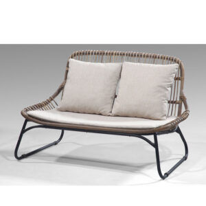 Καναπές διθέσιος Mario Sofa με μεταλλικό σκελετό και φυσικό Rattan, με μαξιλάρια. Διάσταση προϊόντος: 123X80X75H