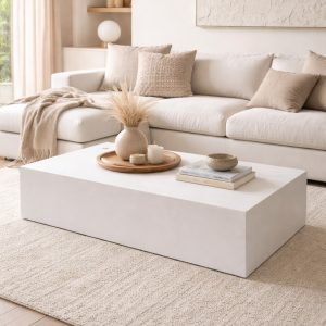 Τραπεζάκι σαλονιού Tezzara Recta είναι ένα statement κομμάτι που αποπνέει σύγχρονη κομψότητα και διαχρονικό minimal design. Με καθαρές, γεωμετρικές γραμμές αποτελεί την ιδανική επιλογή για χώρους που αναζητούν ισορροπία ανάμεσα στη λειτουργικότητα και το σύγχρονο στυλ. Διάσταση προϊόντος:120x70x35H Υλικό Κατασκευής: Κατασκευασμένo από φυσικό λευκό τσιμέντο, ξεχωρίζει για την απαλή υφή και το ματ φινίρισμά της, που αναδεικνύει τον αυθεντικό χαρακτήρα του υλικού. Η ουδέτερη απόχρωση Natural White εναρμονίζεται εύκολα με κάθε διακοσμητική προσέγγιση — από modern και minimal έως boho και organic interiors. Η χαμηλή, στιβαρή κατασκευή της προσφέρει σταθερότητα και ανθεκτικότητα, ενώ η ευρύχωρη επιφάνεια την καθιστά ιδανική για καθημερινή χρήση αλλά και για διακοσμητικές συνθέσεις. Συνδυάστε τη με φυσικά υλικά, όπως ξύλο, λινό και κεραμικά, για ένα ζεστό και ισορροπημένο αποτέλεσμα.